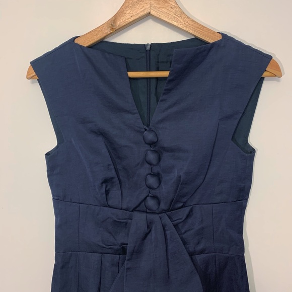 Nanette Lepore Dresses & Skirts - NANETTE LEPORE silky sleeveless shift dress